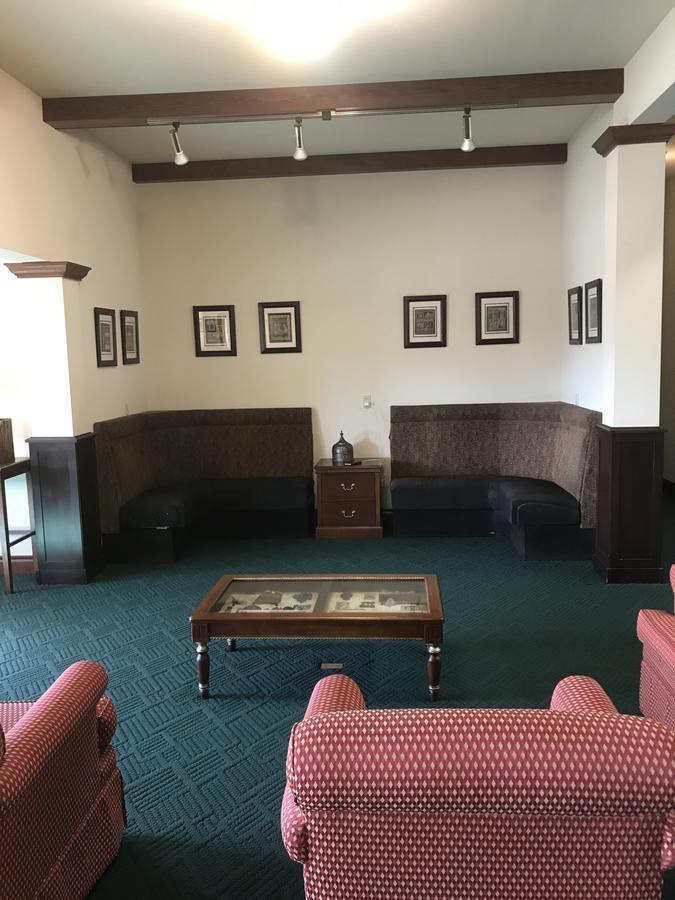 Nirvana Inn & Grill Ellensburg Zewnętrze zdjęcie